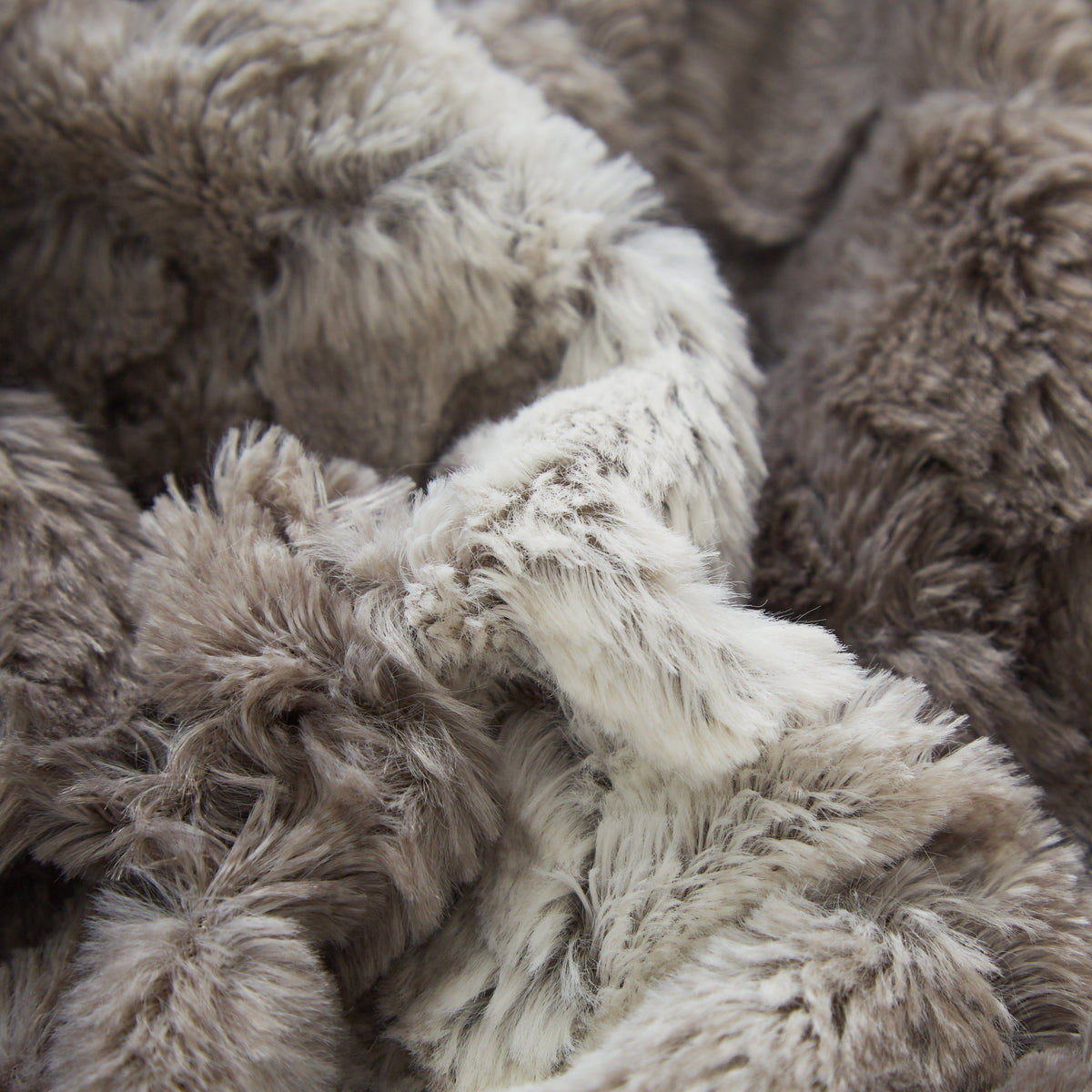 Tache Silver Snow Giraffe Faux Fur Throw Blanket, photo 4 of 9
