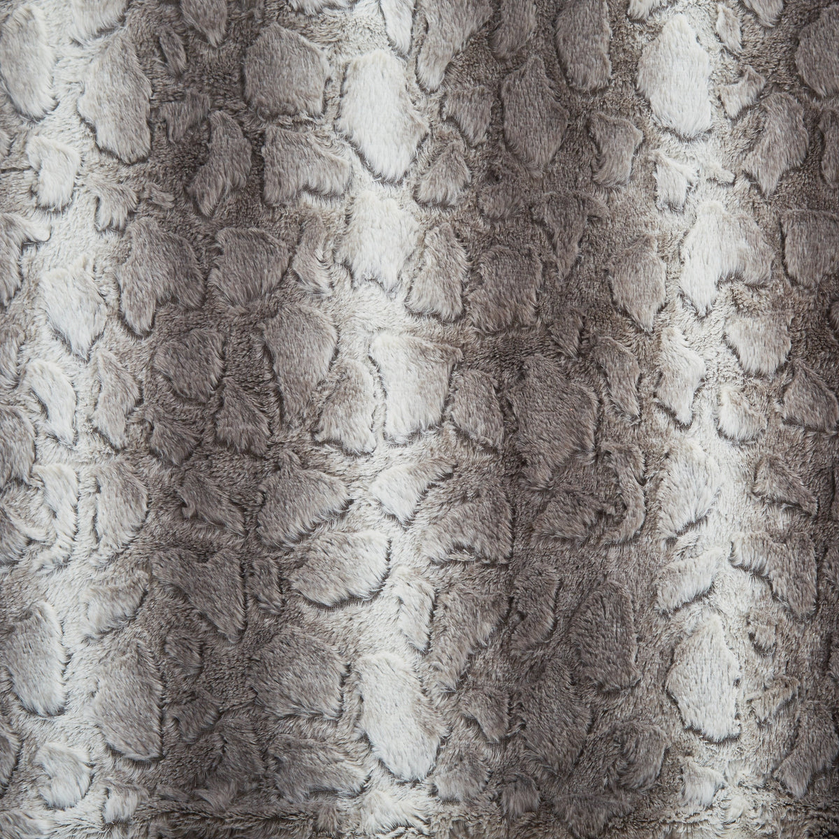 Tache Silver Snow Giraffe Faux Fur Throw Blanket, photo 5 of 9