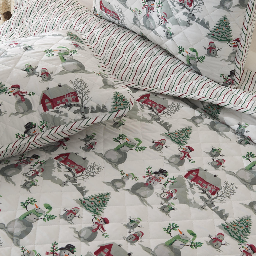 Holiday Printed Quilt - Alfie Collection, photo 3 of 4