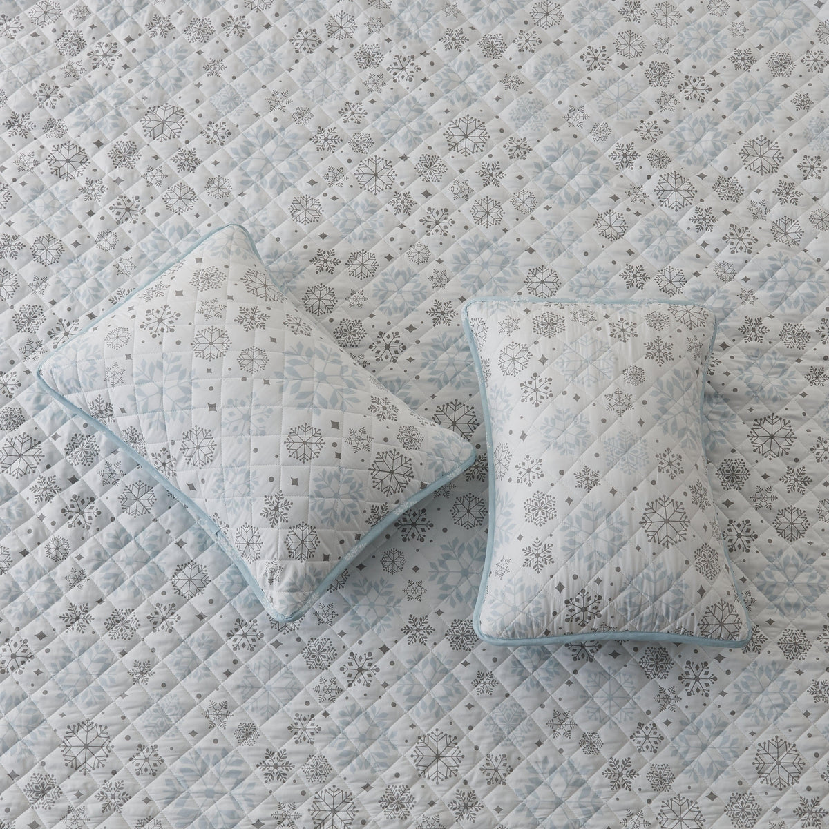 Snowflake Quilt - Nova Collection, photo 3 of 4