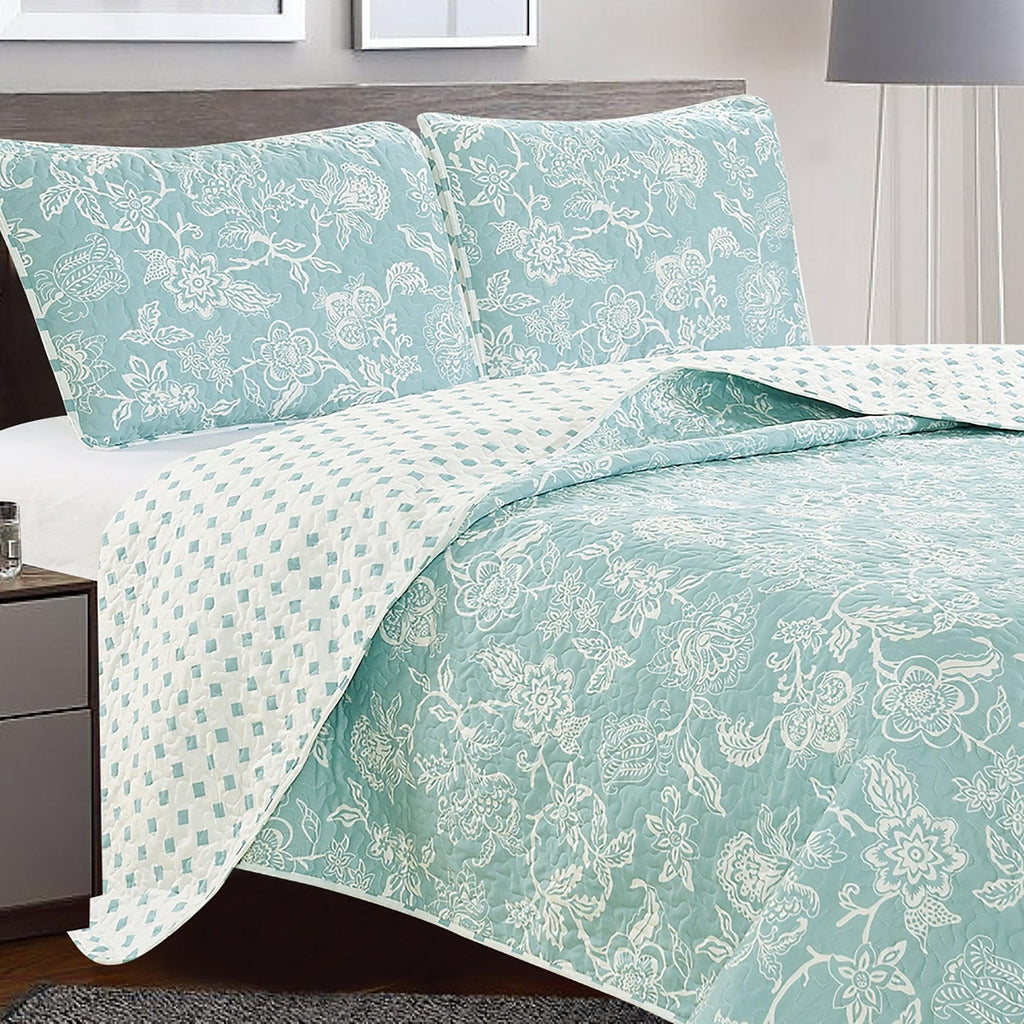 Floral Quilt - Emma Collection, photo 2 of 8