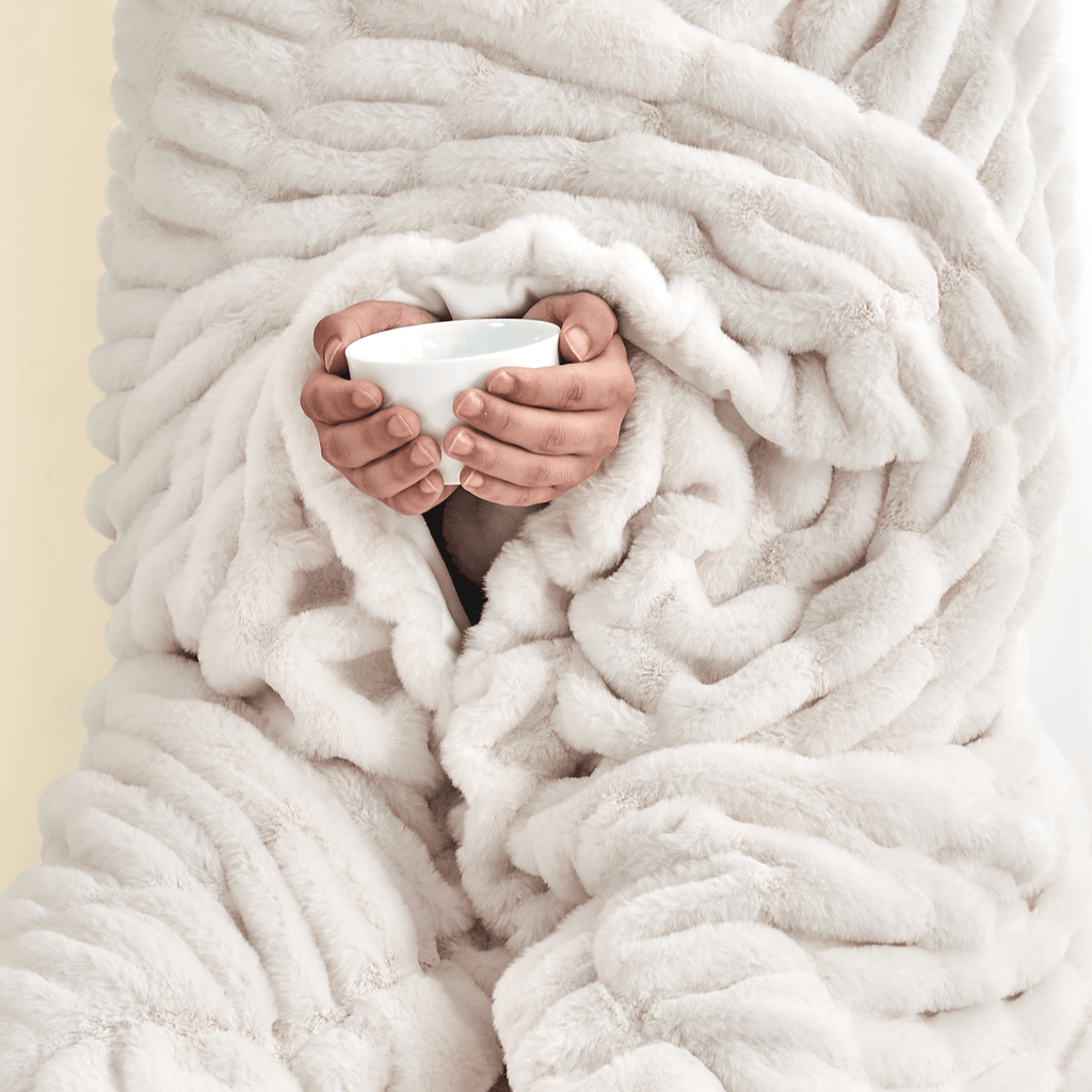 Ruched Faux Fur Throw Blanket - Alondra, photo 4 of 43