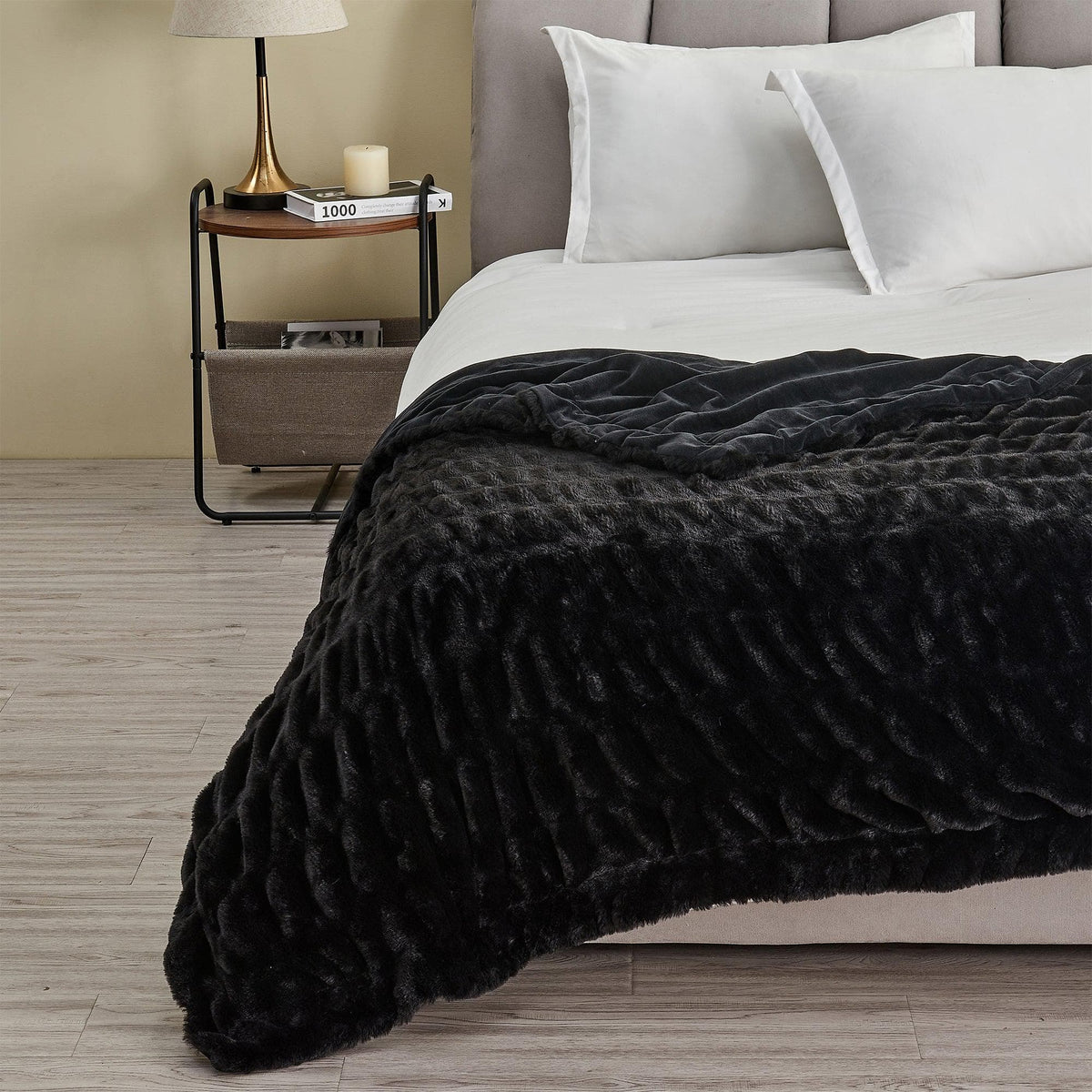 Ruched Faux Fur Throw Blanket - Alondra, photo 6 of 43