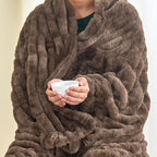 Ruched Faux Fur Throw Blanket - Alondra, photo 19 of 43