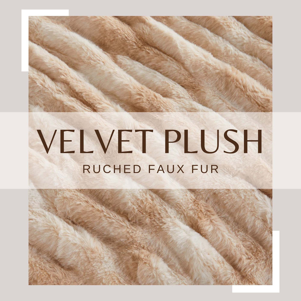 Ruched Faux Fur Throw Blanket - Alondra, photo 41 of 43