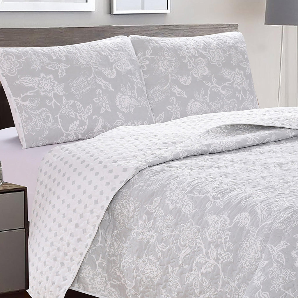 Floral Quilt - Emma Collection, photo 6 of 8