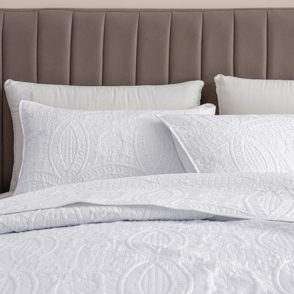 Oversized Medallion Quilt Set - Clara Collection, photo 5 of 20