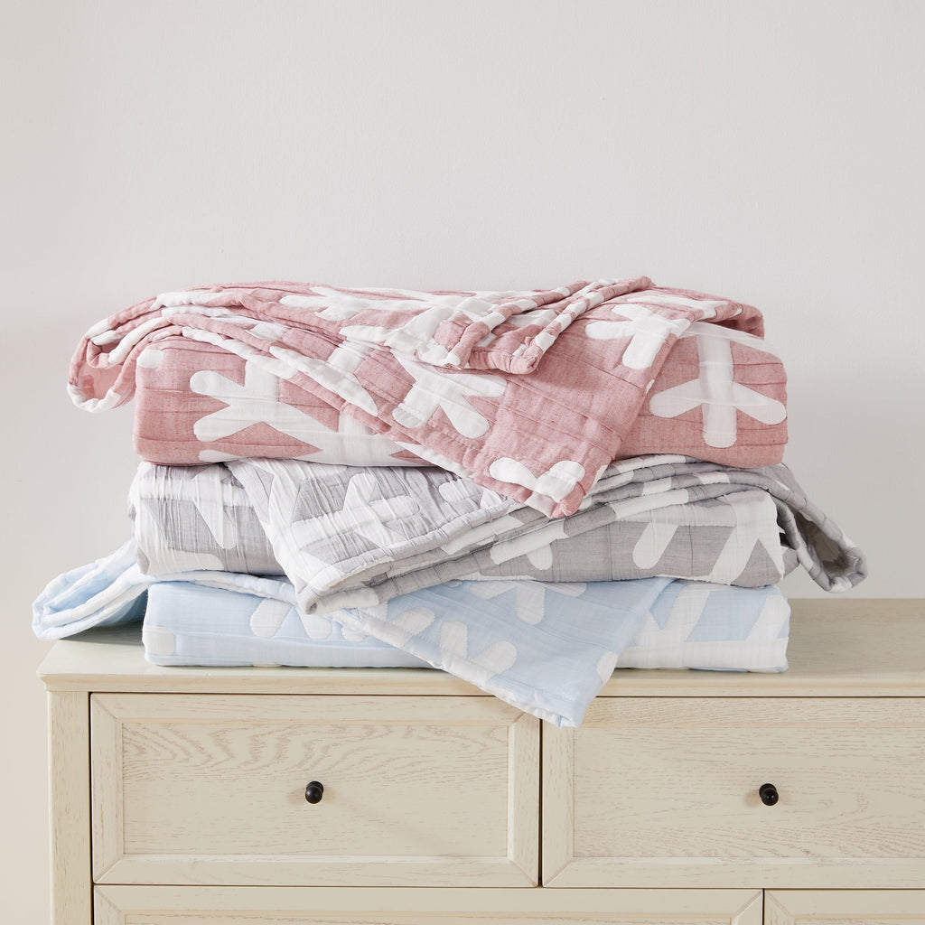 Matelassé Snowflake Quilt Set - Nino Collection, photo 12 of 24