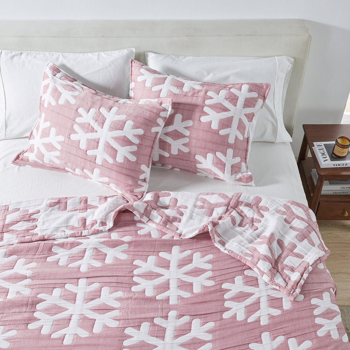Matelassé Snowflake Quilt Set - Nino Collection, photo 14 of 24