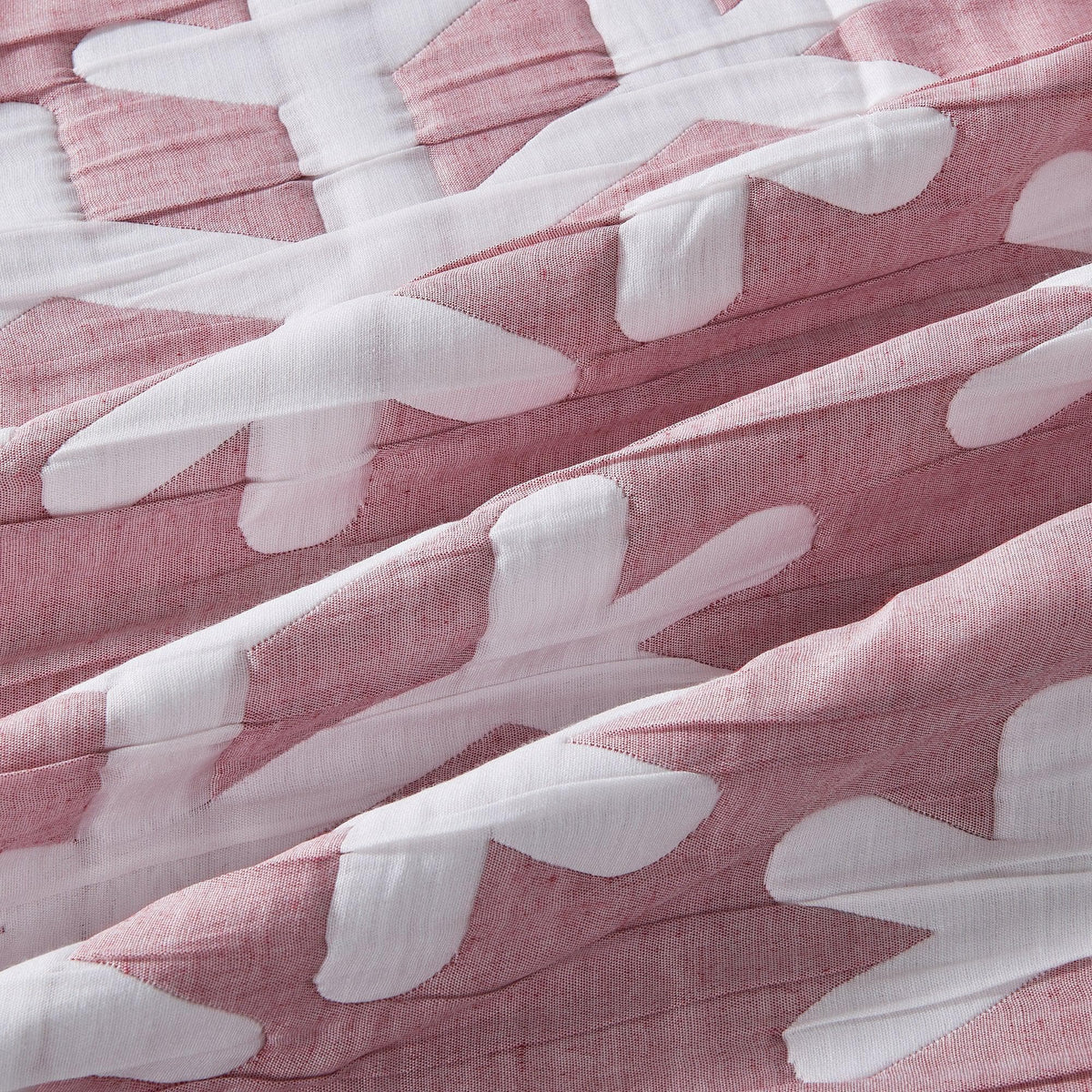 Matelassé Snowflake Quilt Set - Nino Collection, photo 15 of 24