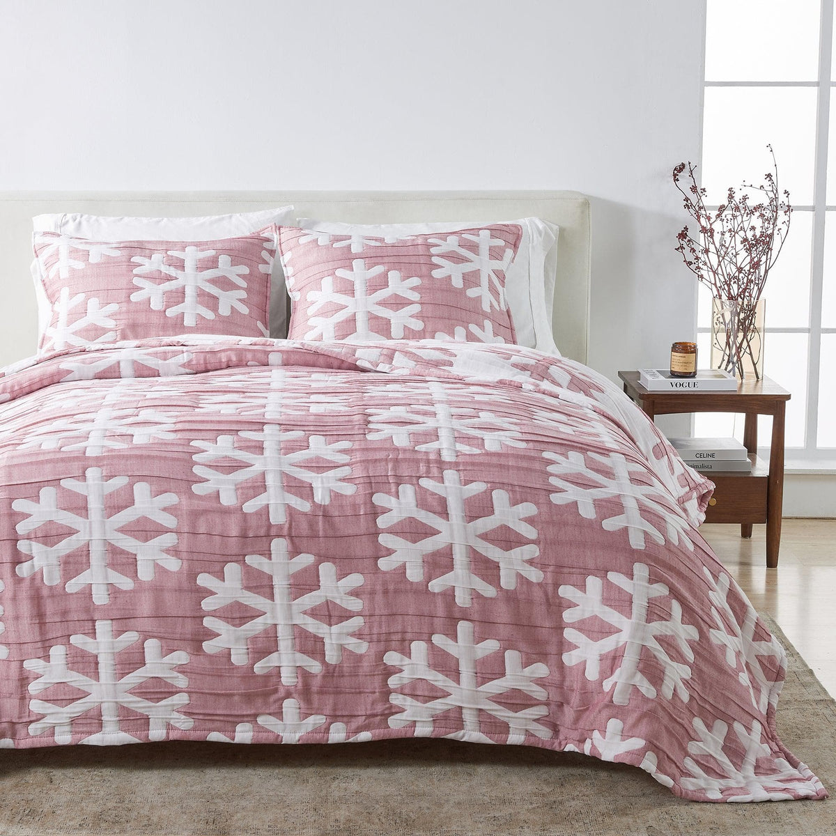 Matelassé Snowflake Quilt Set - Nino Collection, photo 13 of 24