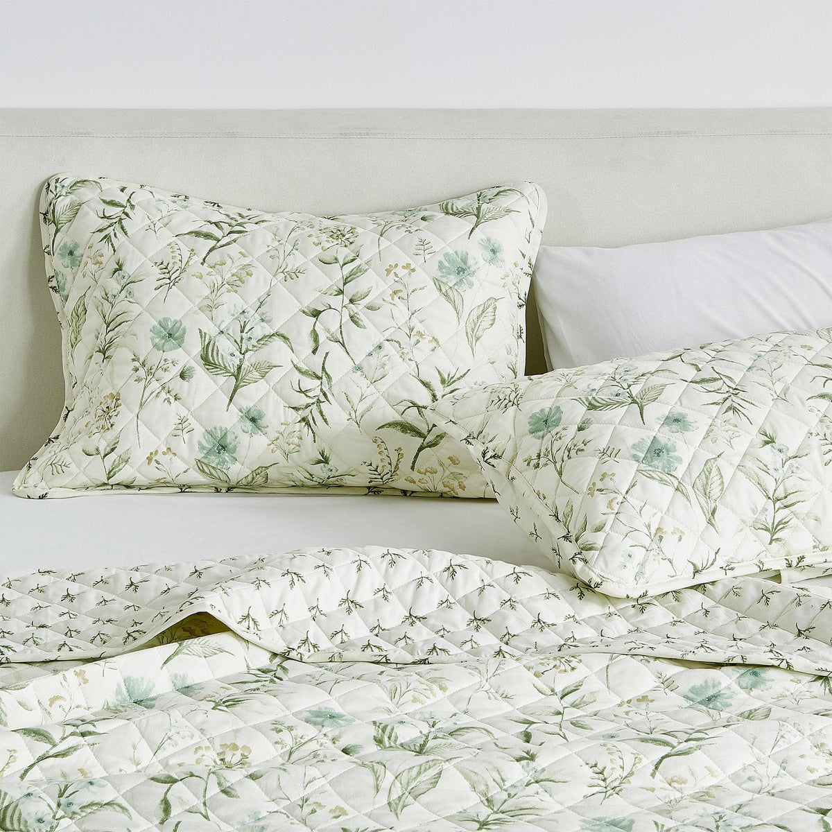 Floral Printed Microfiber Quilt Set - Glyndora Collection, photo 3 of 5