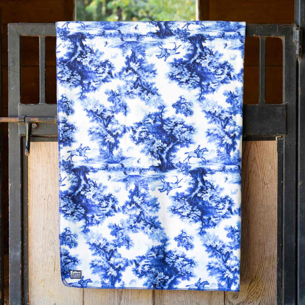 Jeffers Expression oversized fleece throw blanket, photo 9 of 10
