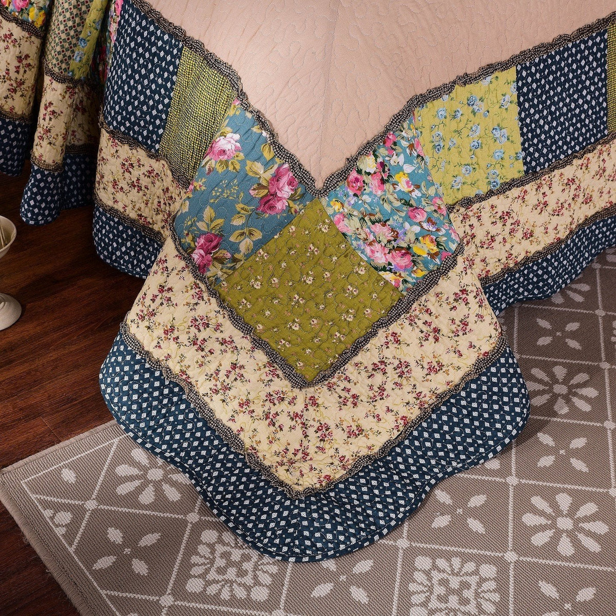 Tache Spring Shower Olive Green Navy Blue Floral Scalloped Cotton Patchwork Quilt Set, photo 4 of 7